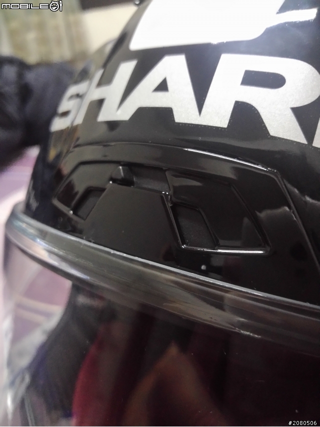 人生中的第一頂全罩進口帽 Shark Race-R Pro Carbon