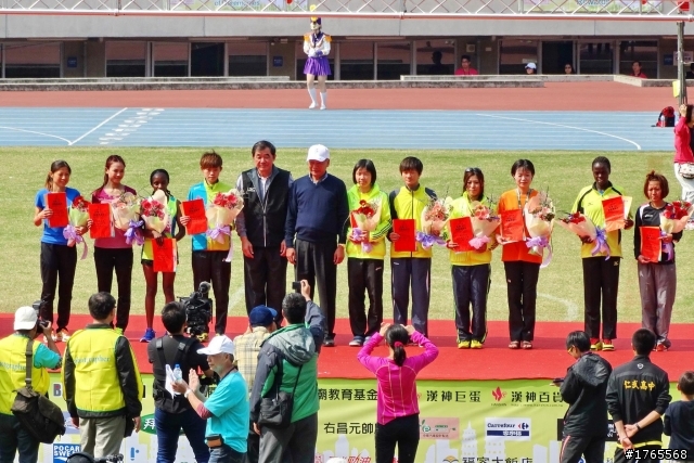 2014年 (2/16) 高雄國際馬拉松照片 分享