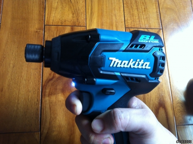 [開箱] Makita LXT239 無刷起子板手&衝擊震動電鑽
