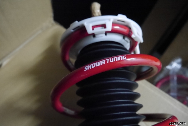 分享_2009 Honda Fit 更換 Showa Tuning Sport 避震器 + Spoon Rigid Collar Kit