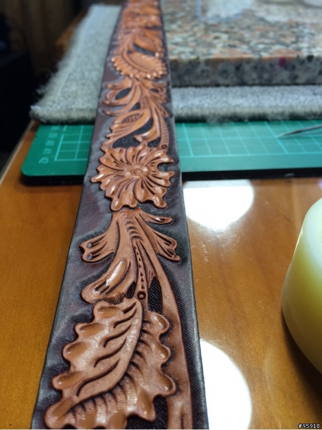 手工雕刻皮帶