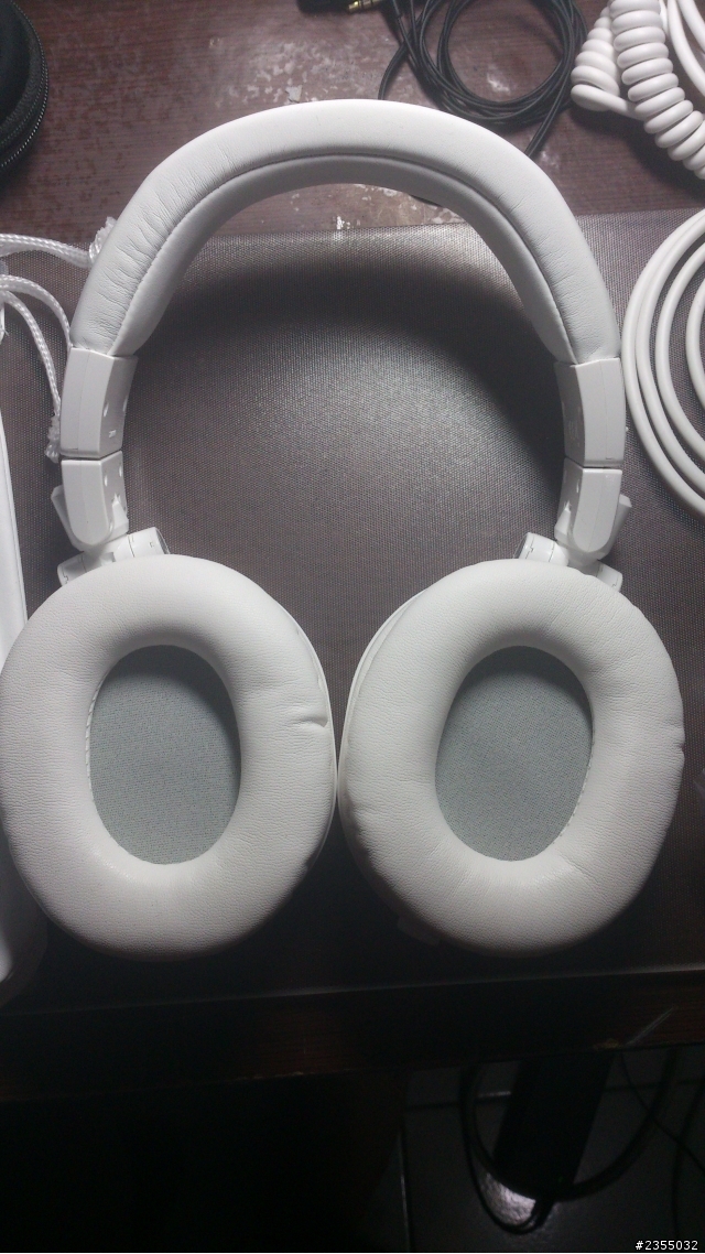 【開箱】鐵三角 ATH-M50x  白色美姬  簡易開箱