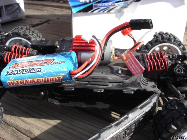 鑫焱SY-2 2.4G 4WD 1/16短卡 RTR (開箱巧遇, 痞子英雄2 空拍直昇機)