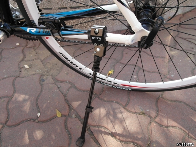 人生第一台公路車 GIANT R3300 /新增圖片