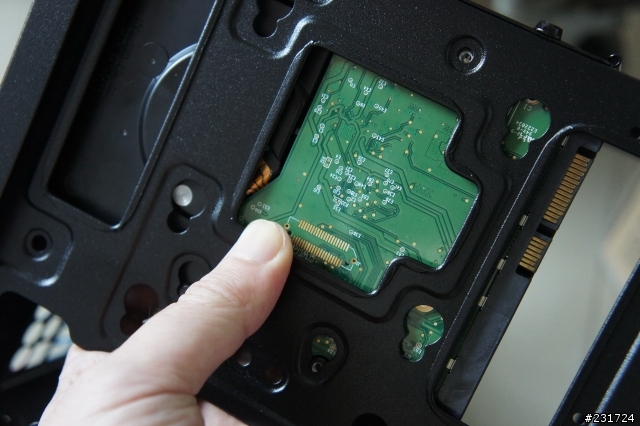 分享 低耗電高效能自組HTPC（圖多）