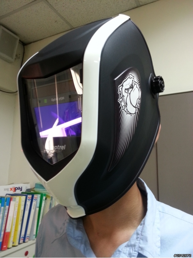 [ 另類開箱文 ] 瑞士變色龍 - 自動變色焊接帽p530型