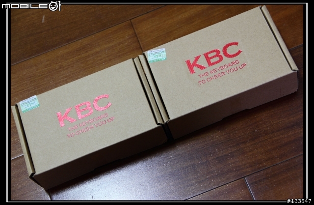 i KBC PBT 鍵帽 (重彩 6色 側刻 綠色方向鍵、混彩 6色 側刻 藍色方向鍵)