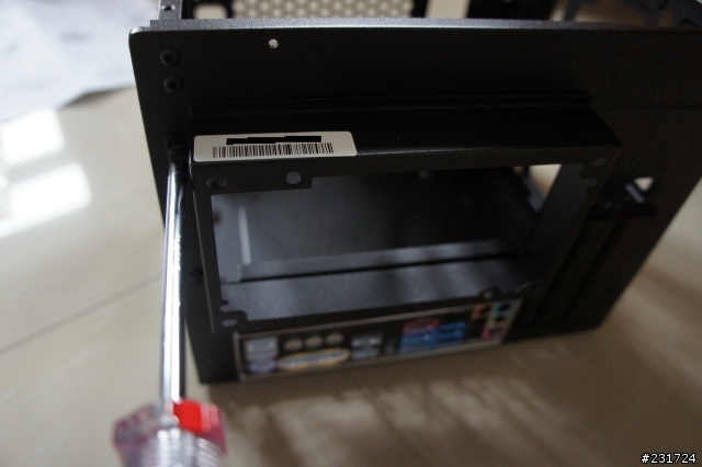 分享 低耗電高效能自組HTPC（圖多）