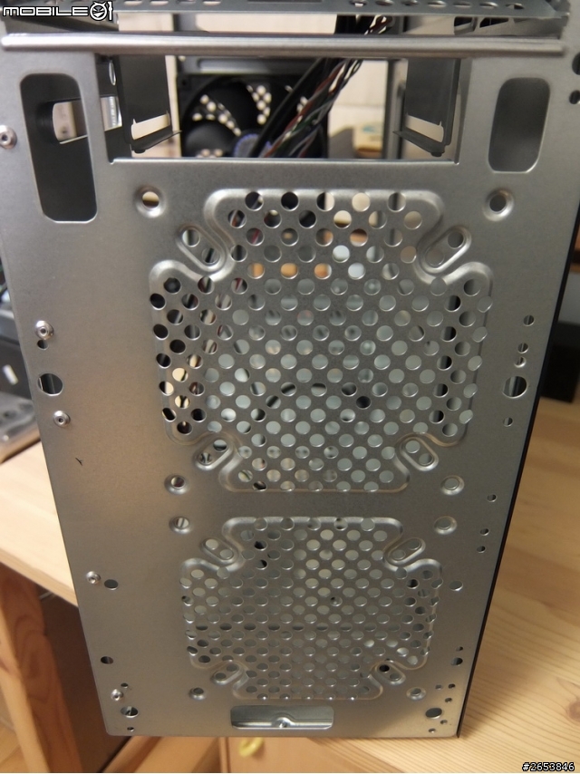 [開箱] 酷媽 CoolerMaster 入門低價機殼：殺手 103 裝機文