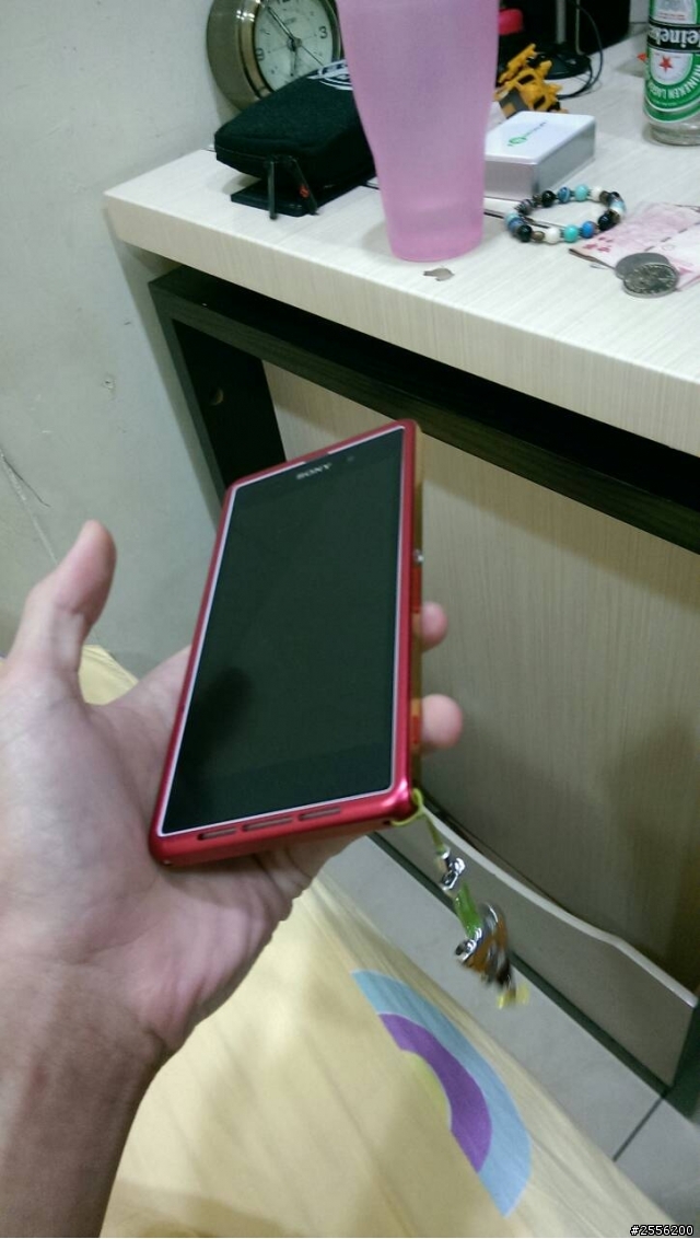 KEWERS Xperia Z1 鋁合金保護框(鋼鐵雙色版) 簡易開箱