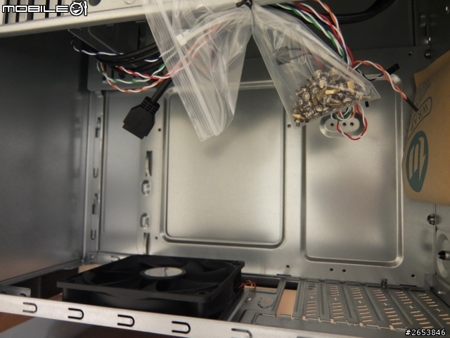[開箱] 酷媽 CoolerMaster 入門低價機殼：殺手 103 裝機文