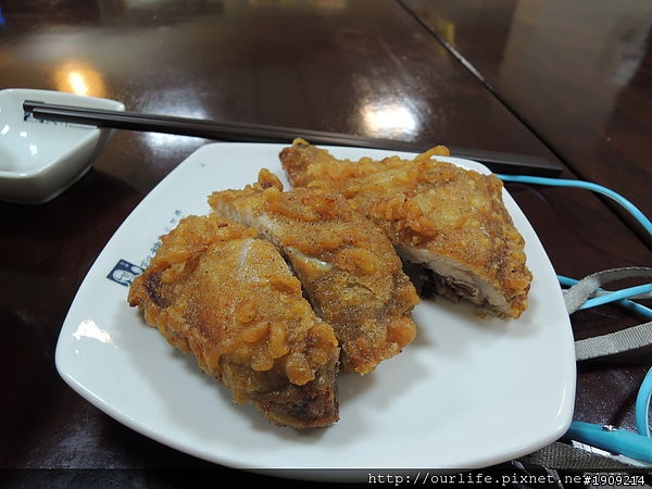 台中北區．價平味美的古早五香爌肉飯