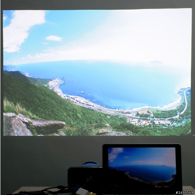 《3C見學記》ViewSonic PJD8333s有點遺憾小開箱