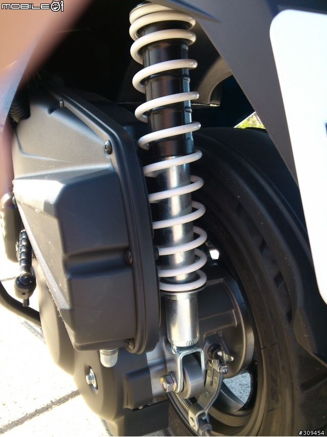 201401 Suzuki NEX 神車駕到&購車心路歷程...店家小經歷(新莊金旺昌、重輪suzuki、五郎安全帽、可樂摩托精品、冠捷機車材料、金鈴suzuki、油購站、福昇機車材料)