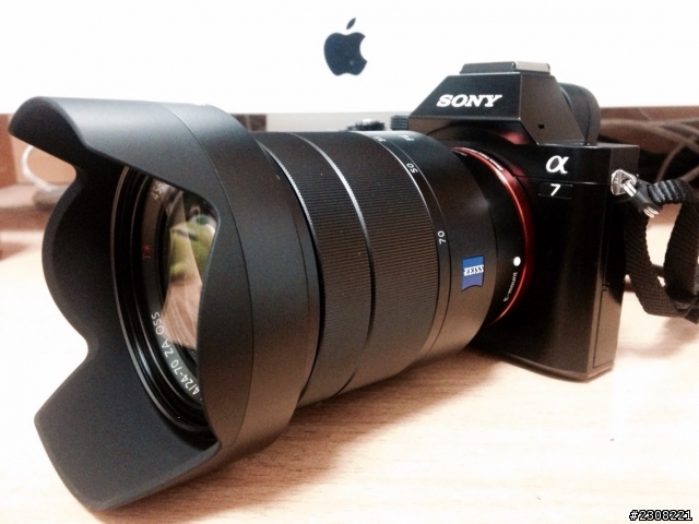 潛水了這麼久 終於換我敗了a7＋FE24-70mm  (加PORTER相機包更新）