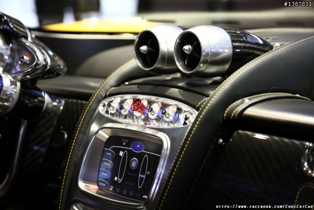 義大利精品超跑 Pagani Huayra& Zonda Revolucion圖多分享