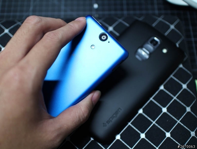 4月6號 更新 紫色 Z1 比較 LG  G PRO2 黑色 開箱 NOTE3 SONY Xperia V 的 螢幕 比較心得 圖很多