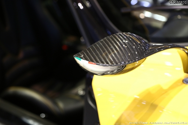 義大利精品超跑 Pagani Huayra& Zonda Revolucion圖多分享