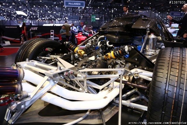 義大利精品超跑 Pagani Huayra& Zonda Revolucion圖多分享