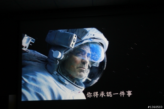 升級1080P投影機 Epson TW5200 [開箱]