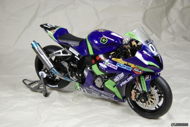 <圖片分享>鈴鹿8耐の ZX-10R初号機樣式
