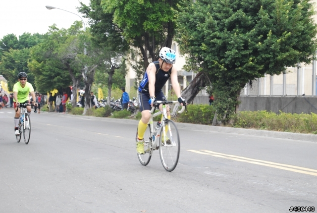 2014年3/9高雄愛河鐵人賽自行車起點出發照片
