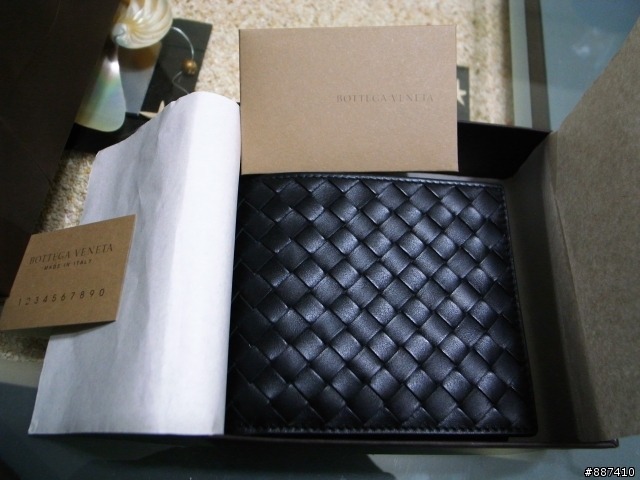 [開箱] Bottega Veneta 八卡短夾 BV