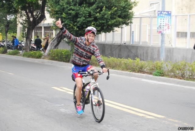 2014年3/9高雄愛河鐵人賽自行車起點出發照片
