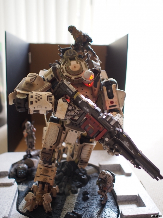 哈哈哈！被我等到了 Titanfall!! 13/3 補收藏版的圖