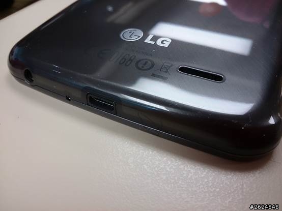 [開箱]裸機者最愛 彎曲螢幕背蓋防刮LG G Flex初登場