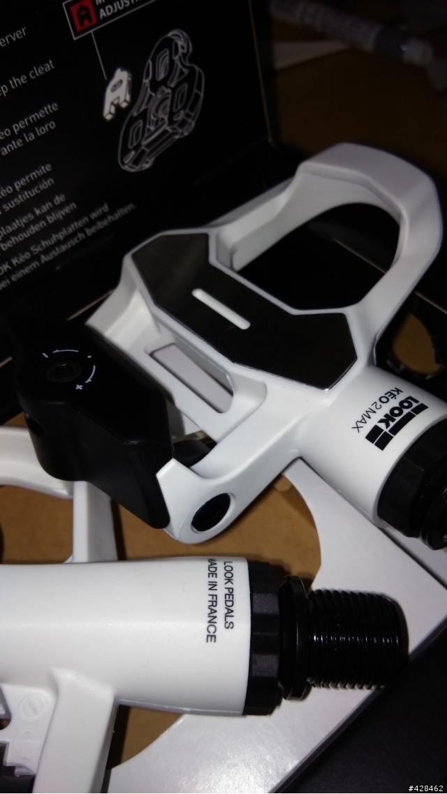 [簡單開箱] Azzurri Forza Pro Ultegra Di2 22