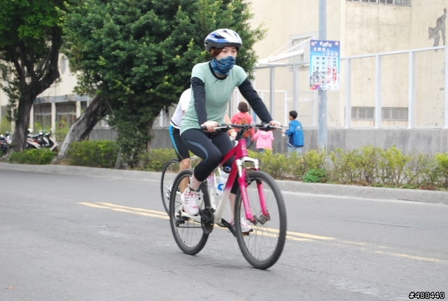 2014年3/9高雄愛河鐵人賽自行車起點出發照片