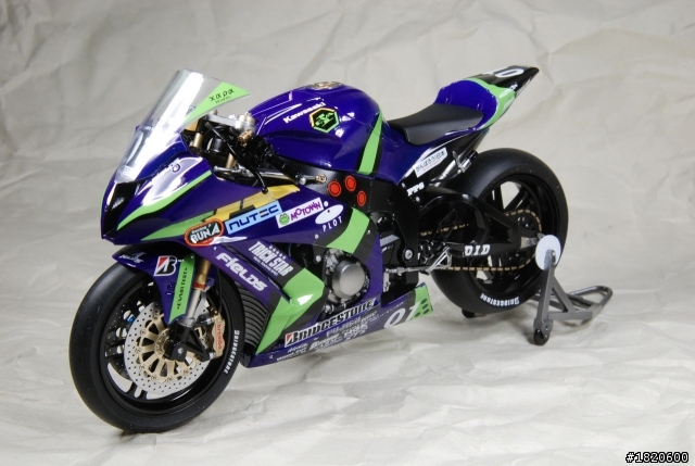 <圖片分享>鈴鹿8耐の ZX-10R初号機樣式