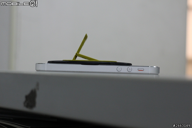 【試用開箱文】Zerochroma手機轉盤立架通用型之iPHONE5測試
