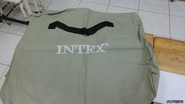 極度不專業之 好市多 INTEX 充氣床墊 開箱～（圖多請慎入）