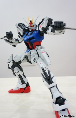 PG 1/60 Strike Gundam