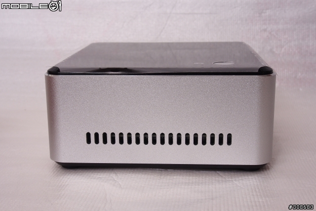 Intel NUC D34010WYKH開箱