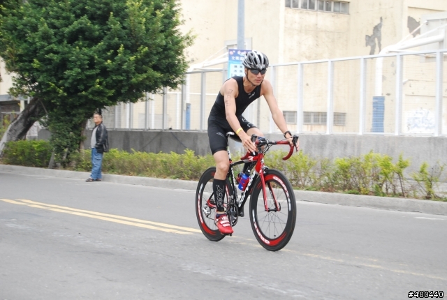 2014年3/9高雄愛河鐵人賽自行車起點出發照片