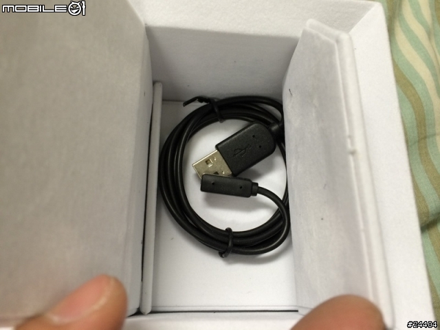 [分享] PEBBLE STEEL 金屬版新款智慧手錶動手玩！2014/03/05更新