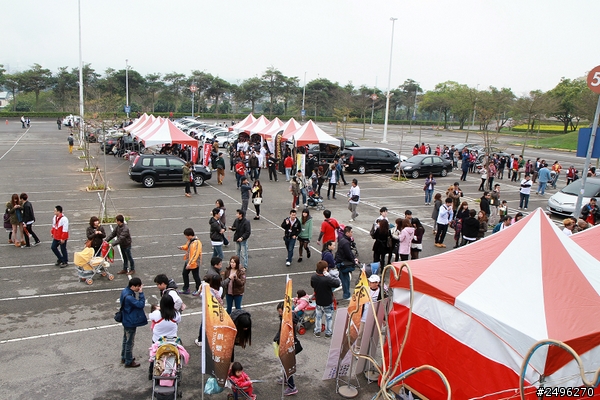 2014 Nissan Tiida Club 大會師~800人擠爆麗寶樂園