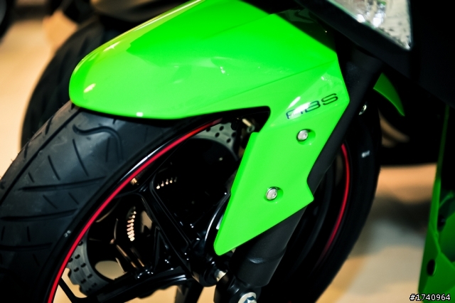 Kawasaki Ninja Z1000SX 開箱!! [警告：圖多慎入]