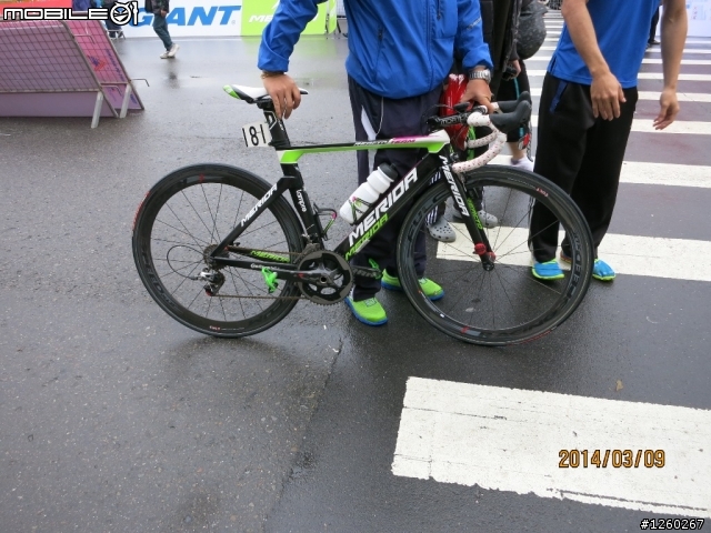 熱鬧的 2014自行車環台賽 第一站台北