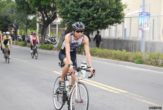 2014年3/9高雄愛河鐵人賽自行車起點出發照片