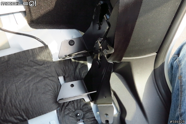 大蟒 Mondeo MK4 ISOFIX 最完整安裝(正副駕的後座都有)