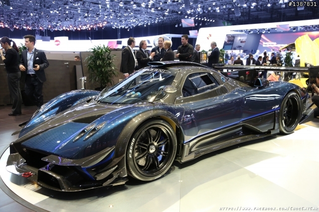 義大利精品超跑 Pagani Huayra& Zonda Revolucion圖多分享