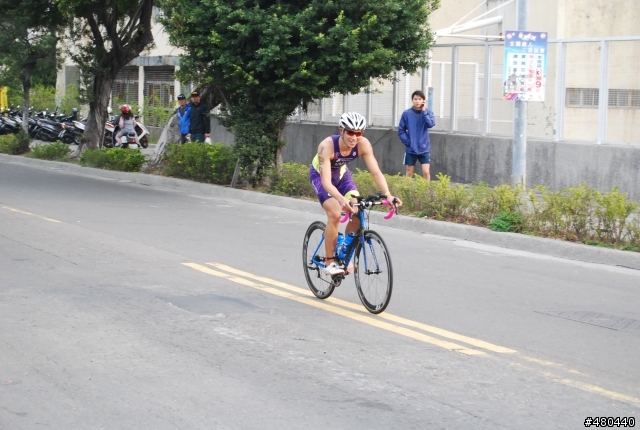 2014年3/9高雄愛河鐵人賽自行車起點出發照片