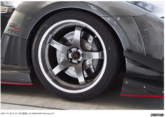 [分享] 不斷駕馭前進 17吋 Advan RZ For VW Golf