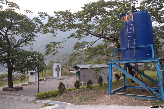 多納紅塵峽谷野營