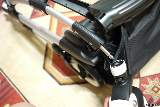 開箱Bugaboo bee plus推車 2014/2013 以及Maxi Cosi Prezi Infant Seat提籃開箱