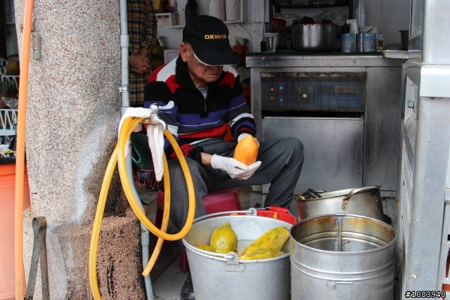 漫步在台南鹽水一銀巷..